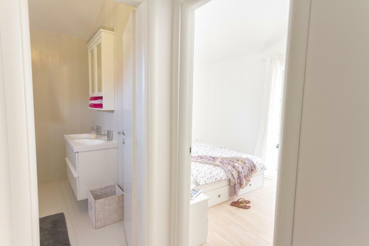 House Sunny Rock Baska Villa Екстериор снимка