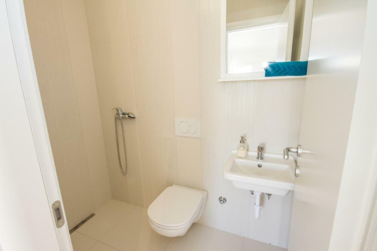 House Sunny Rock Baska Villa Екстериор снимка